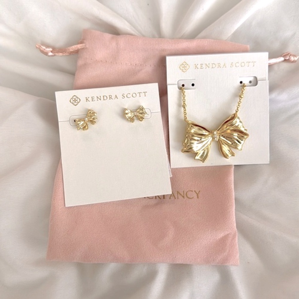 Kendra Scott X Loveshackfancy Gold Bow Necklace Stud Earrings Set
